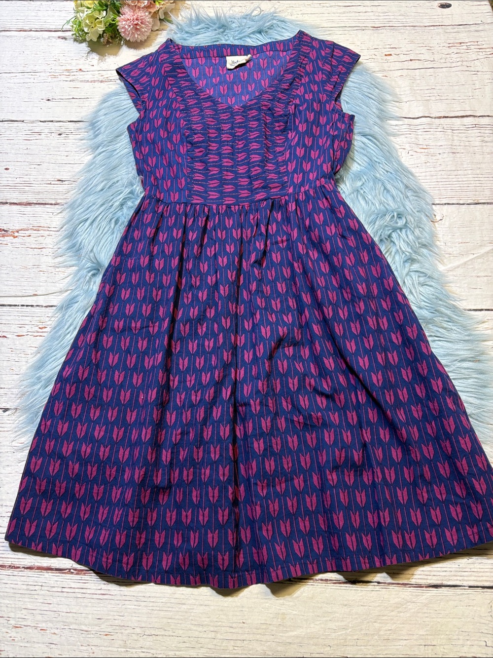 Mata Traders Cotton Short Sleeve Purple Mini Dress with Pink Arrow Print Sz S